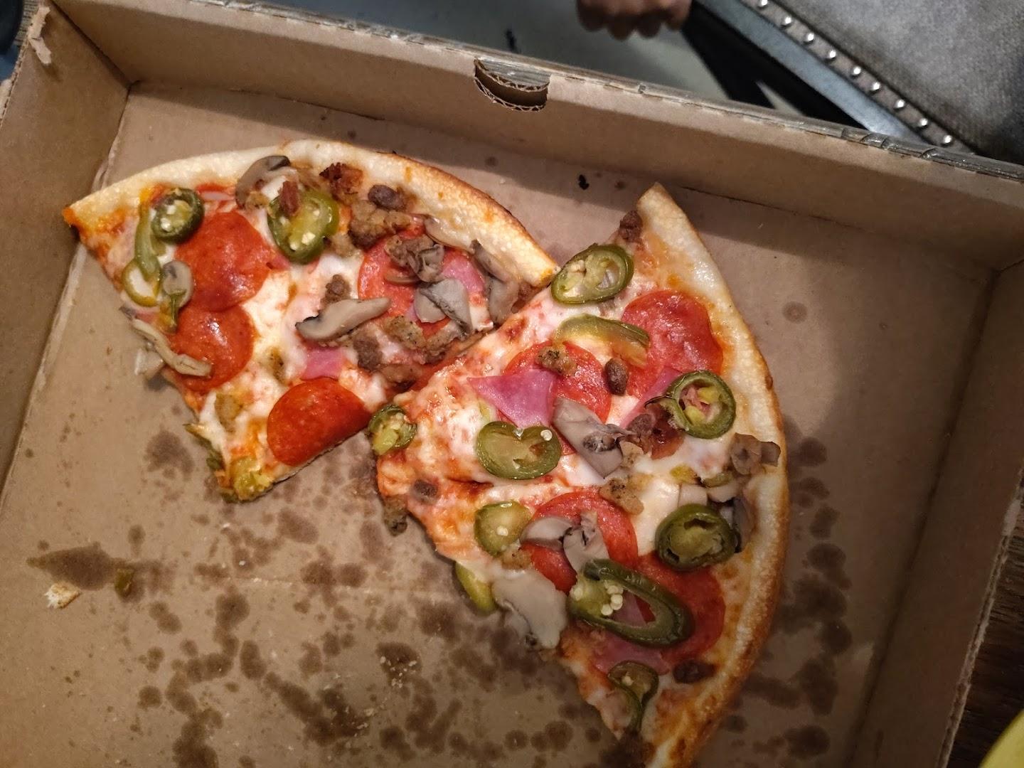 King's Mena Pizza